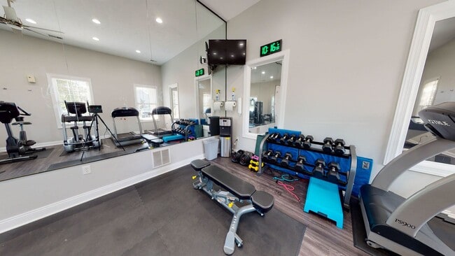 Building Photo - 1st Floor Rearing Facing 3 Bed 2 Bath Condo for Rent