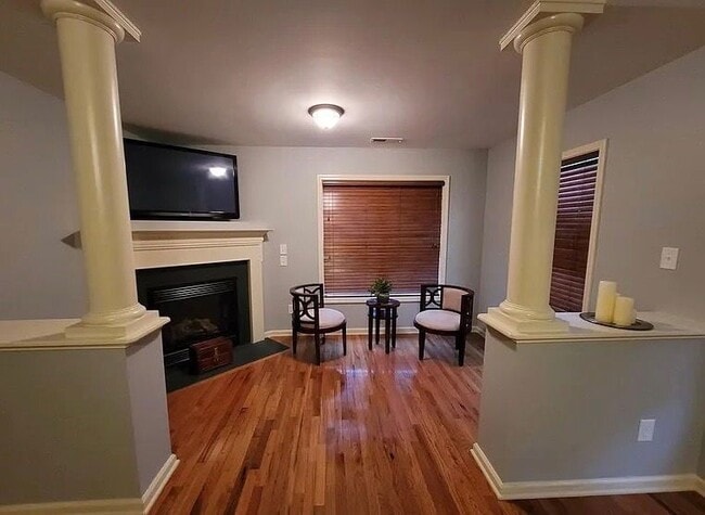 Building Photo - 3028 Landing Falls Ln