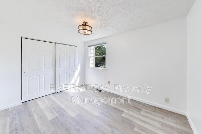 Building Photo - 3741 Lima Ct