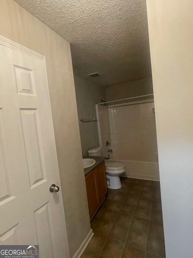 Building Photo - 5160 Bridle Point Pkwy