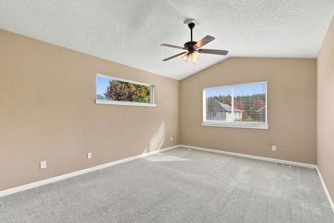 Building Photo - 1680 N Winchester Ct