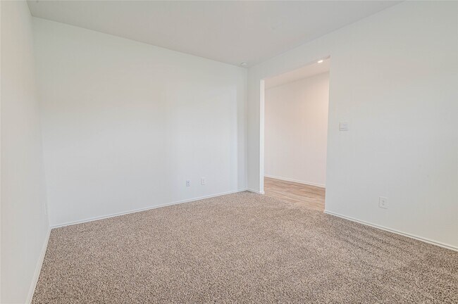 Building Photo - 4014 Windstone Gln Wy