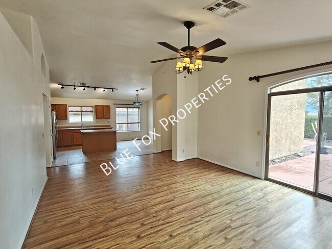Building Photo - 10923 S Lake Gambusi Dr
