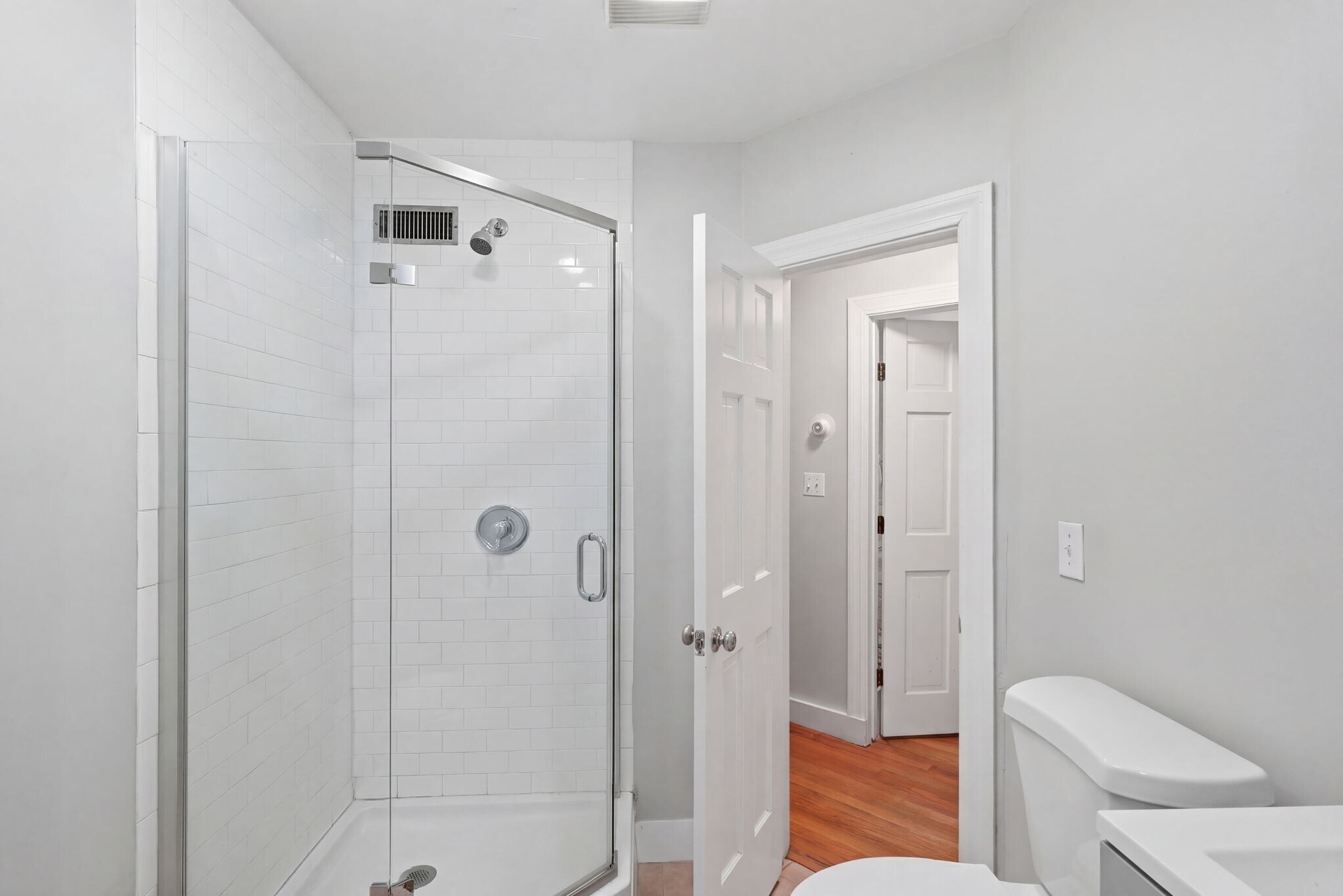 Building Photo - 20 Symphony Rd