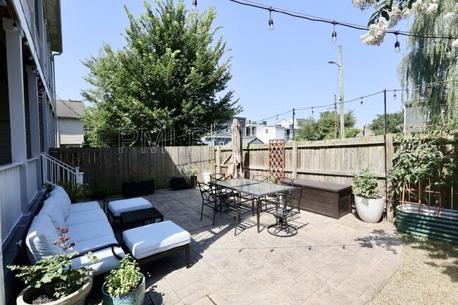 Building Photo - 612 N 30th St