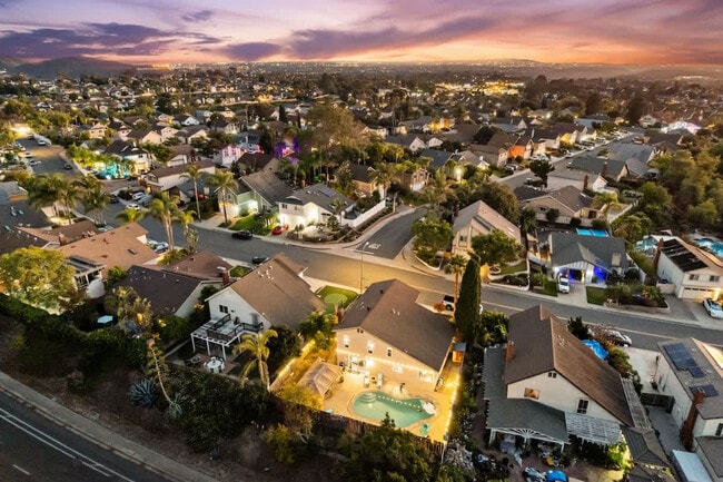 Building Photo - 13737 Via Tres Vistas