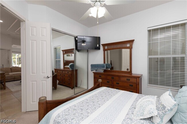 Building Photo - 7983 Valentina Ct