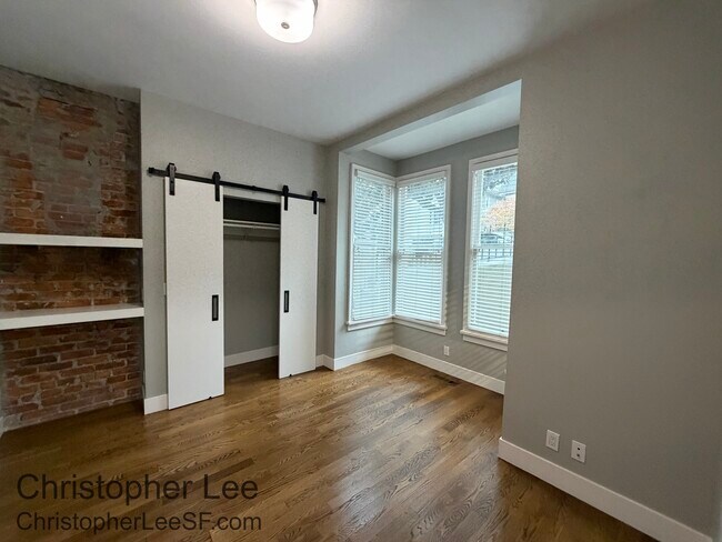 Building Photo - 2110 Baker St