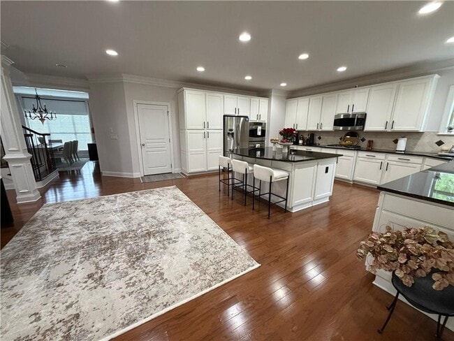 Building Photo - 1341 Chaplains View