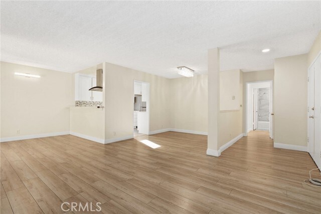 Building Photo - 5651 N Sumner Way