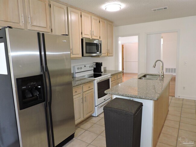 Building Photo - 6340 Summer Lakes Ln