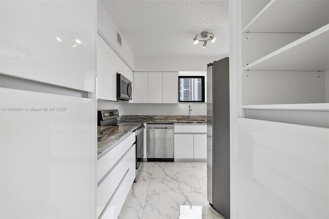 Building Photo - 3300 NE 192 St