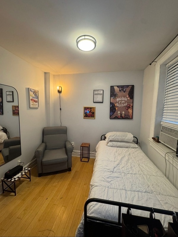 Building Photo - 254 1st St