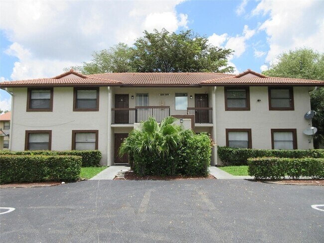 Primary Photo - 11515 NW 44th St