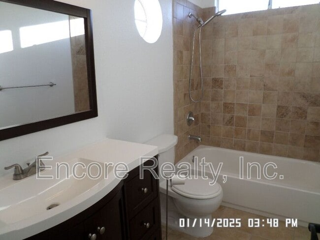 Building Photo - 2149 Bluewater Ln