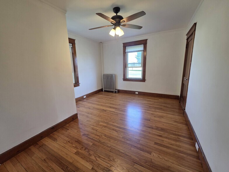 Building Photo - 98 Stockbridge St