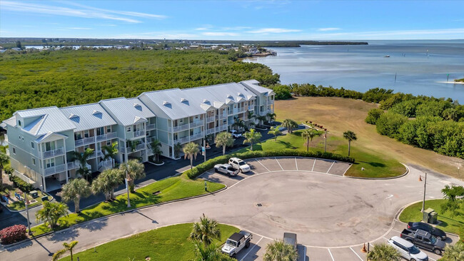 Building Photo - 3270 Mangrove Point Dr