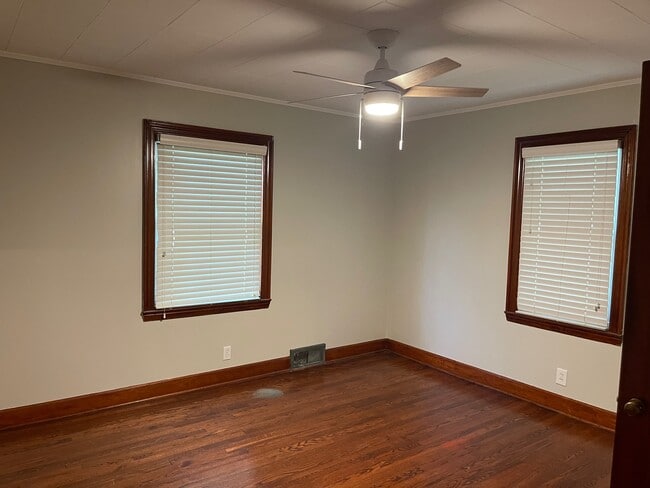 Building Photo - 855 Bethania-Rural Hall Rd