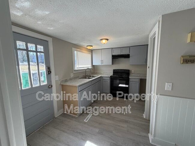 Building Photo - 510 Ridgecrest Dr