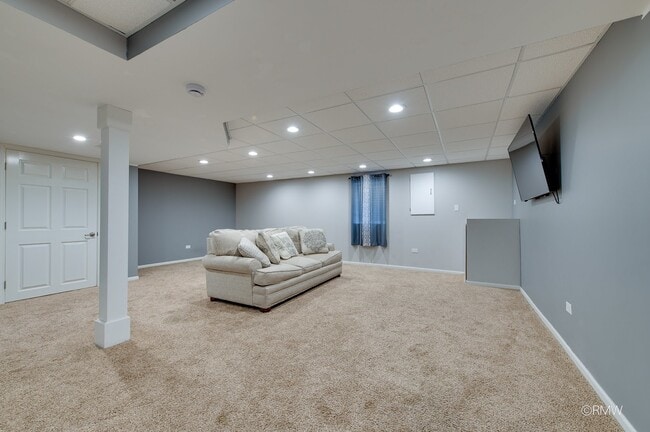 Building Photo - 16556 Willow Walk Dr