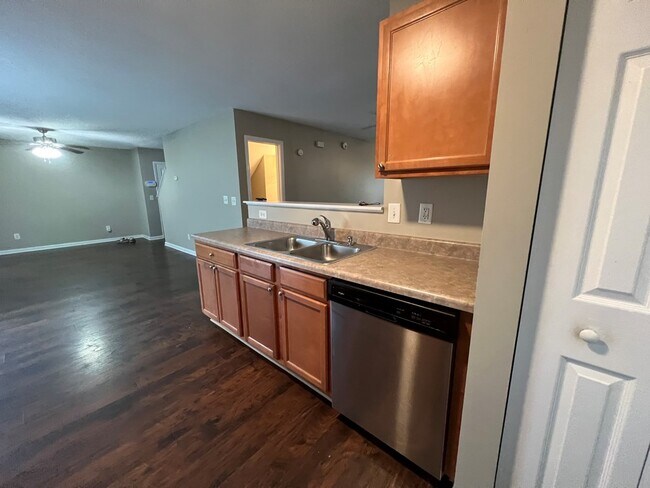 Building Photo - 1666 Mossberg Dr
