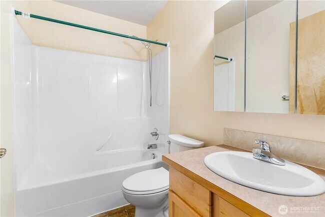 Building Photo - Lynden houses LLC - Cedar Street