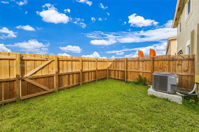 Building Photo - 1158 SE 23rd Ave