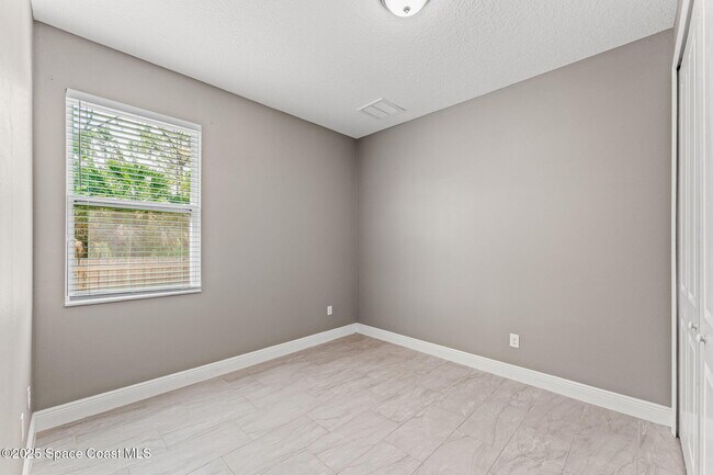 Building Photo - 295 San Marino Rd SW