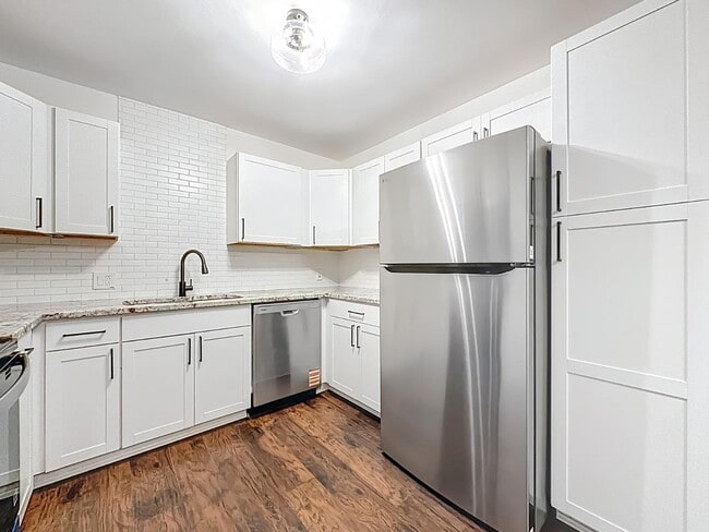 Building Photo - 5243 Poppy Dr