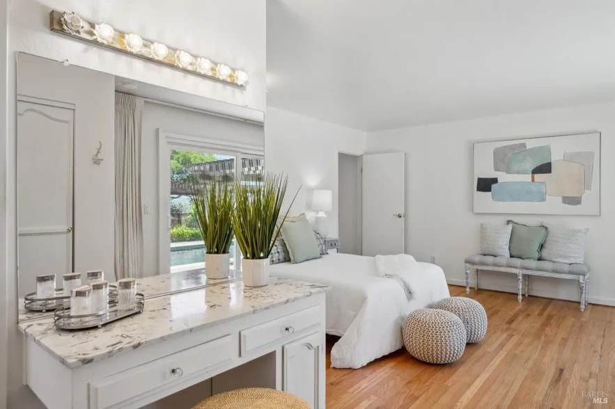 Master Bedroom w pool view - 1097 Lea Dr