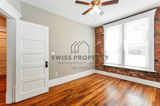 Building Photo - 338 Taylor Ave