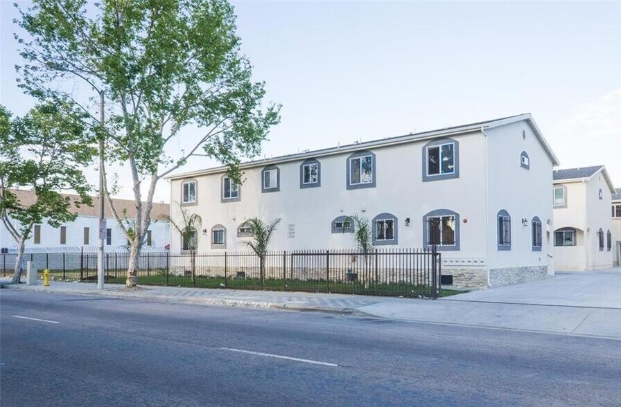 Building Photo - 12500 S Wilmington Ave