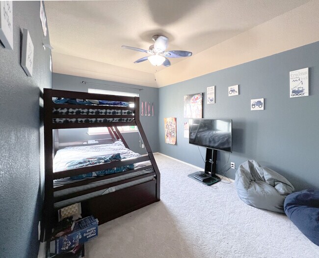 Building Photo - 10419 Avalon Rdg