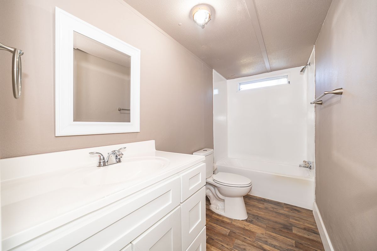 Building Photo - 101 Caroline Ave