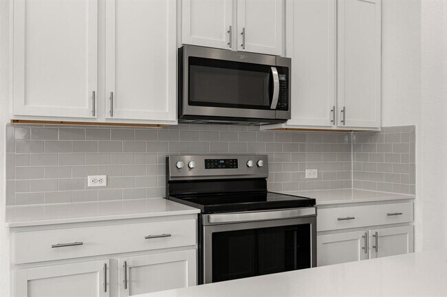 Building Photo - 904 Balsora Cv