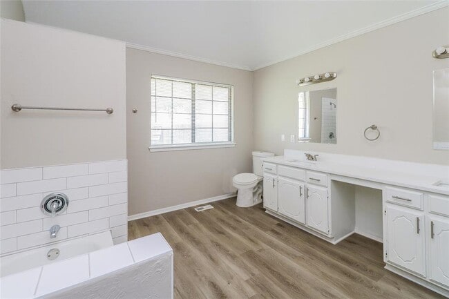 Building Photo - 8313 NW 105th St