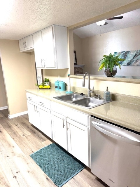 Building Photo - Remodeled townhome! 2 story with loft & 2 car garage with yard! Beautifully Remodeled Townhome – ...