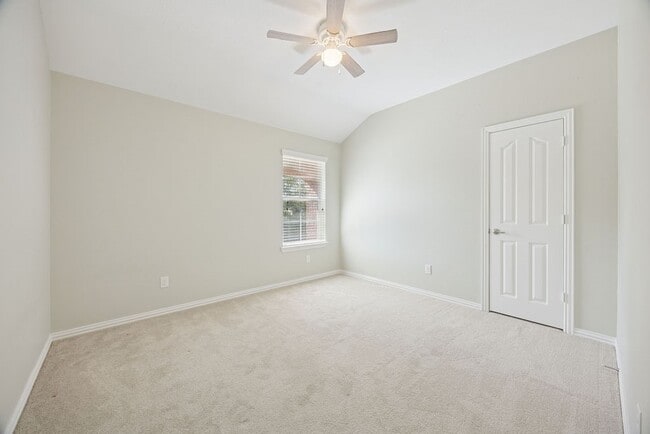 Building Photo - 24710 Hikers Bend Dr