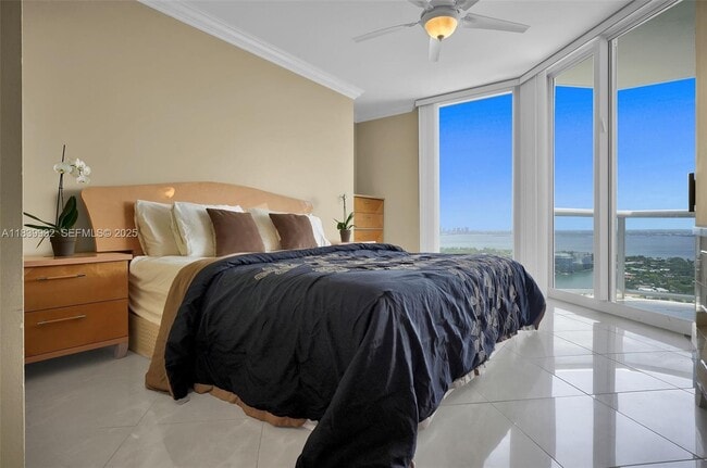 Building Photo - 4779 Collins Ave