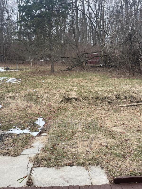 Building Photo - 634 Homewood Dr