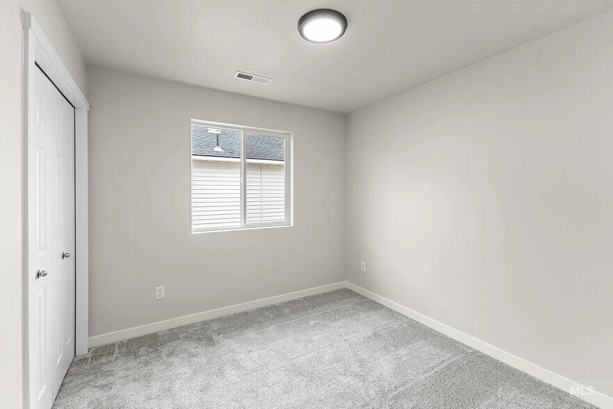 Building Photo - 2331 W Trout Lily St