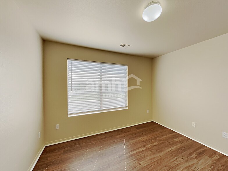 Building Photo - 2776 Willow Way