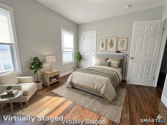 Building Photo - 105 Churchill St