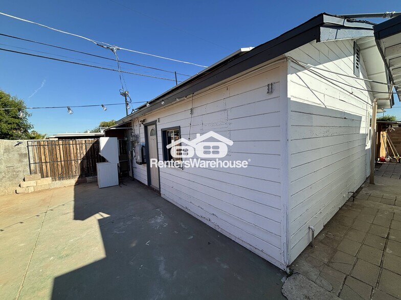 Building Photo - 2818 W Heatherbrae Dr