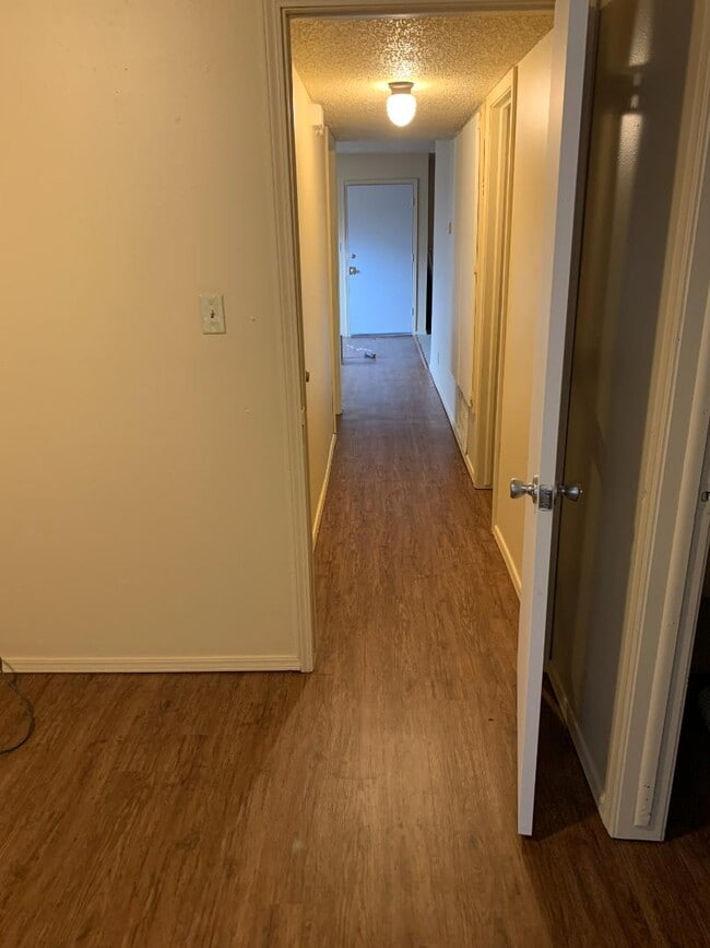Building Photo - The Landing Apartments - 1212