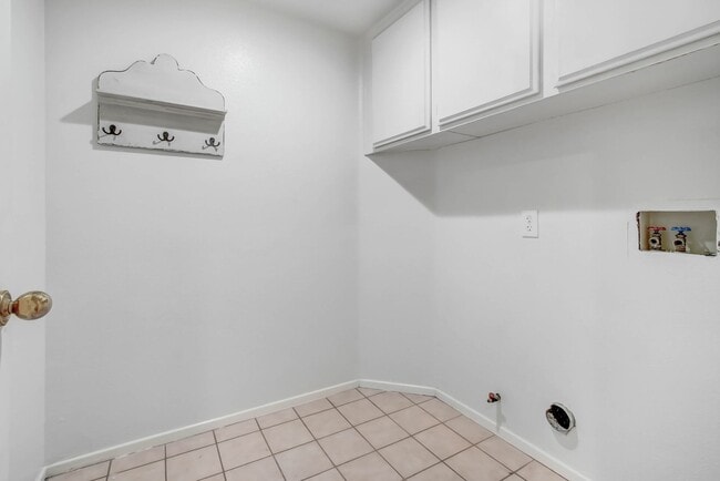 Building Photo - 7885 El Dorado St