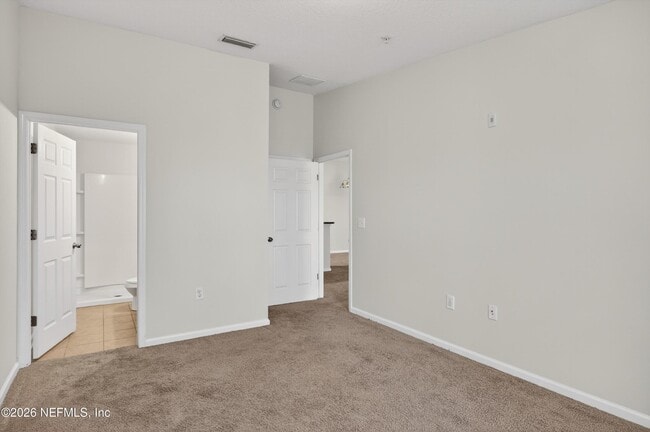 Building Photo - 8188 Cabin Lake Cir