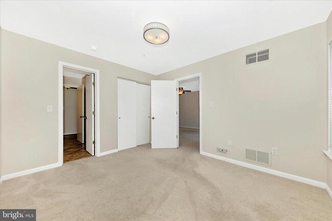 Building Photo - 13205 Cloppers Mill Dr