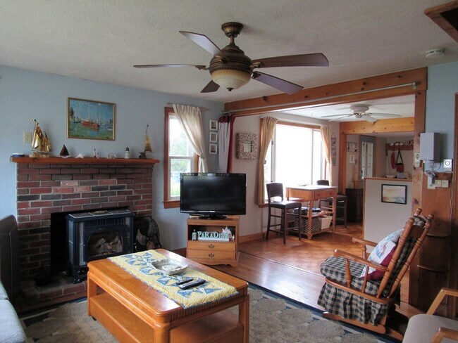 Building Photo - 47 Bourne Neck Dr