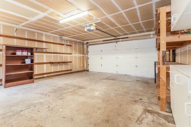 Building Photo - PURE Property Management Presents: Delightful 4 Bed 2 Bath Near Pioneer Park